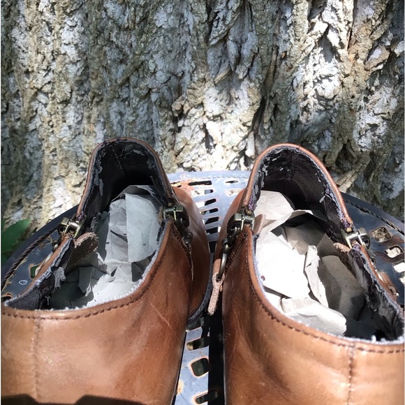 Spring Step *WYETTE (38) WOMEN’S Leather ankle Bootie, Both side zip closure. - Picture 9 of 11